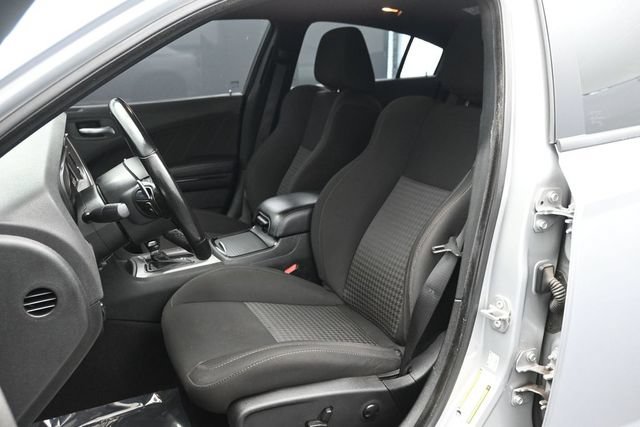 Used 2022 Dodge Charger R/T w/ Blacktop Package RWD image 10