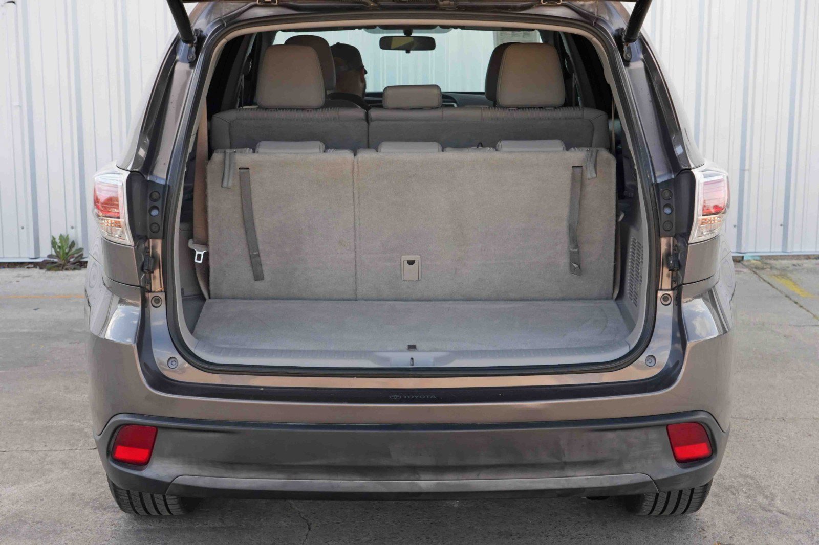 Used 2016 Toyota Highlander Plus image 9