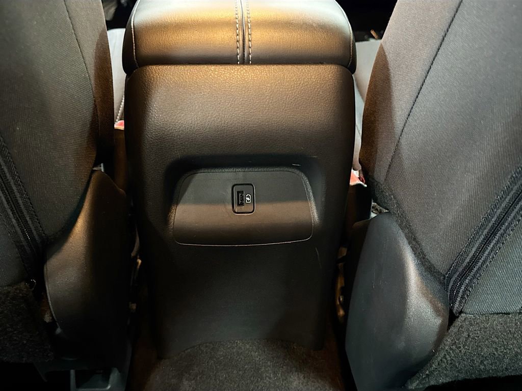 Used 2023 Nissan Sentra SV image 25