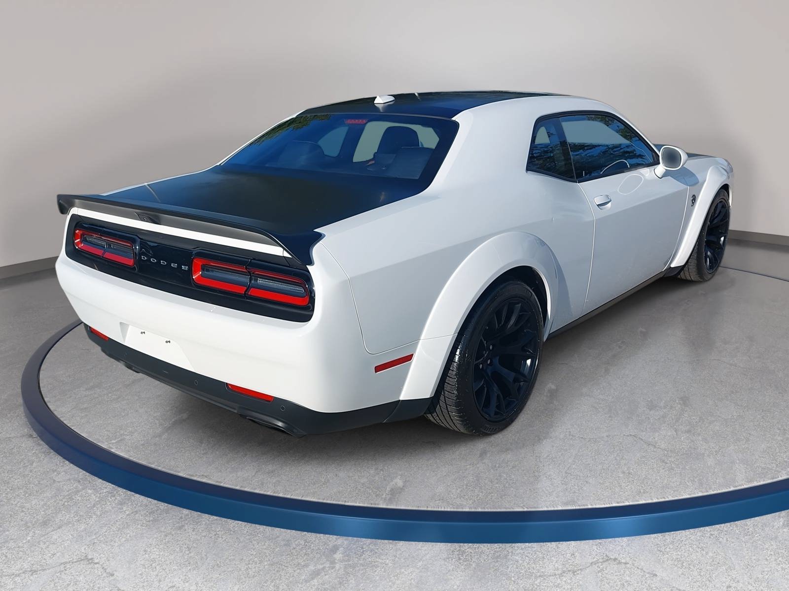 Used 2023 Dodge Challenger SRT Hellcat RWD image 5