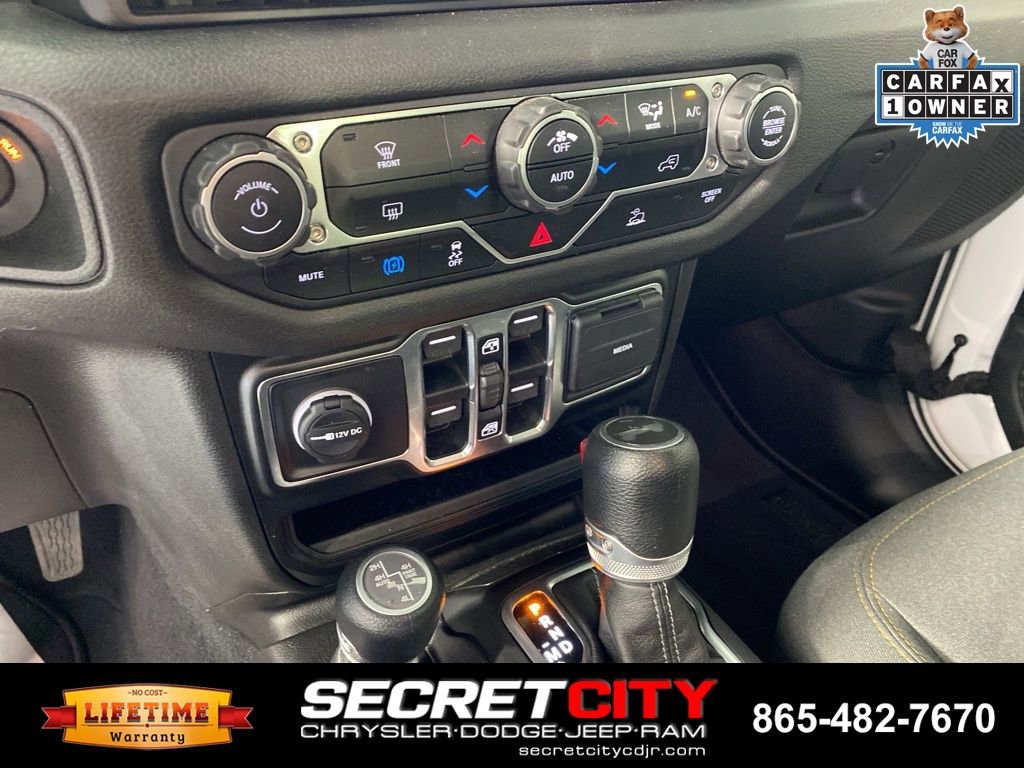 Used 2024 Jeep Wrangler Unlimited AWD/4WD image 22