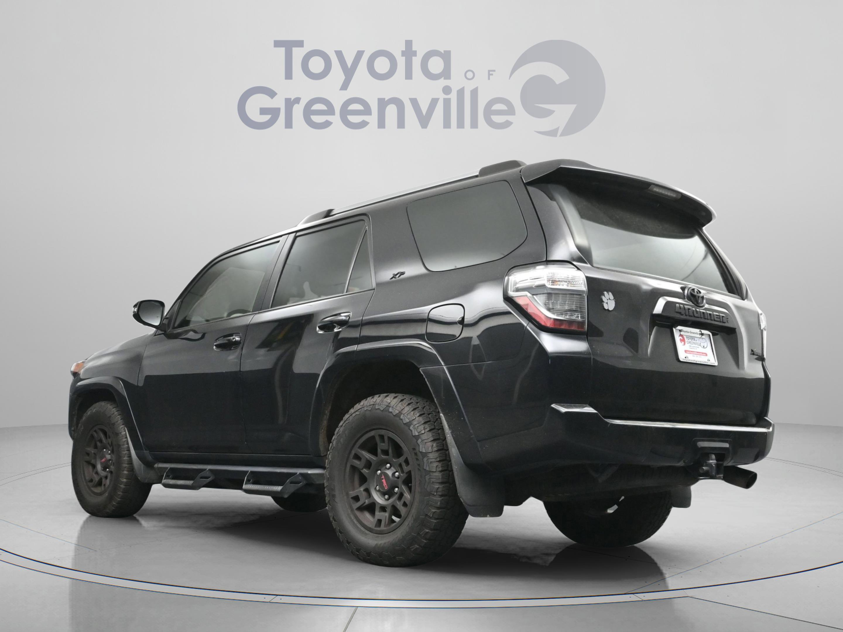 Used 2022 Toyota 4Runner SR5 Premium w/ Moonroof Package image 8