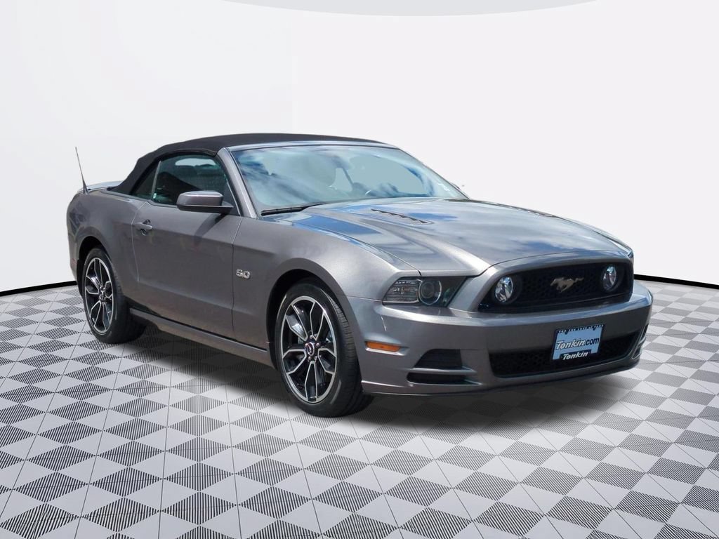 Used 2014 Ford Mustang GT Premium w/ Electronics Package RWD image 8