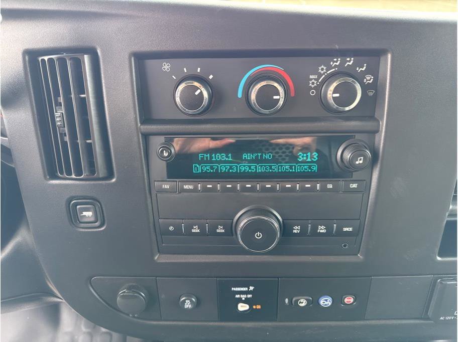 Used 2021 Chevrolet Express 2500 image 16