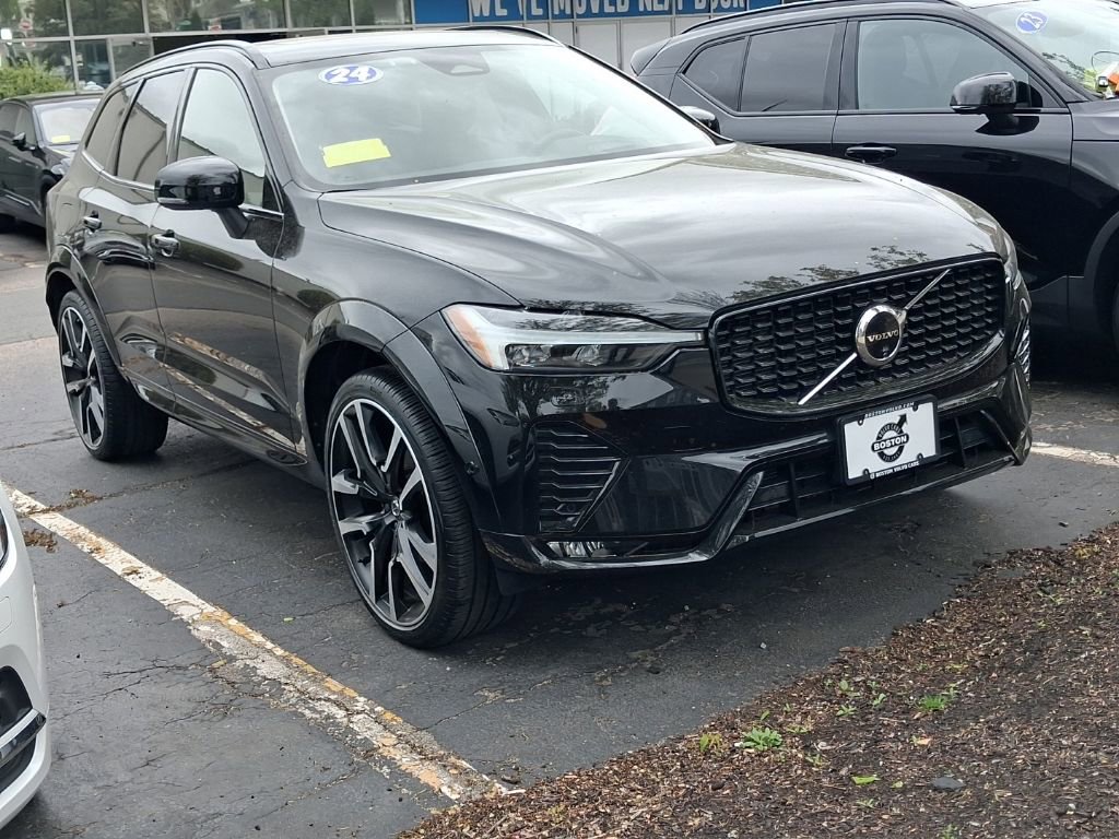 Certified 2024 Volvo XC60 B5 Ultimate w/ Climate Package AWD/4WD image 3