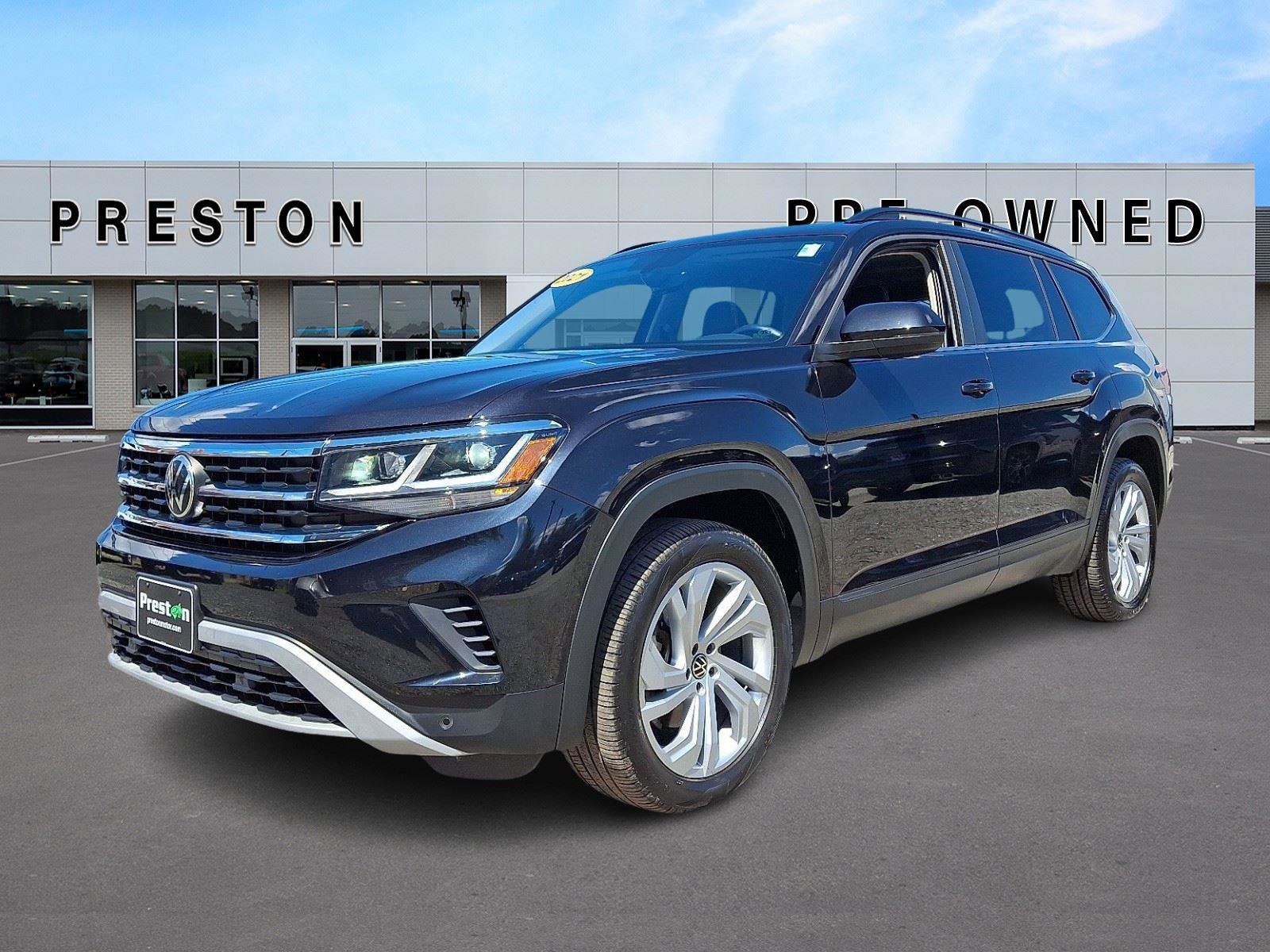 Used 2021 Volkswagen Atlas SE w/ Panoramic Sunroof Package