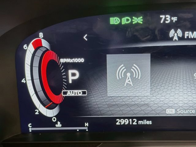 Used 2024 Nissan Pathfinder Platinum AWD/4WD image 13