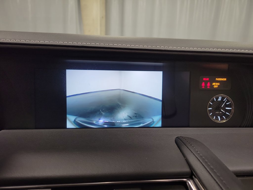 Used 2019 Lexus LC 500h w/ Convenience Package RWD image 21