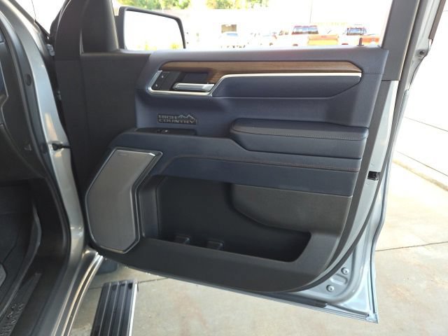 Used 2024 Chevrolet Silverado 1500 High Country AWD/4WD image 53