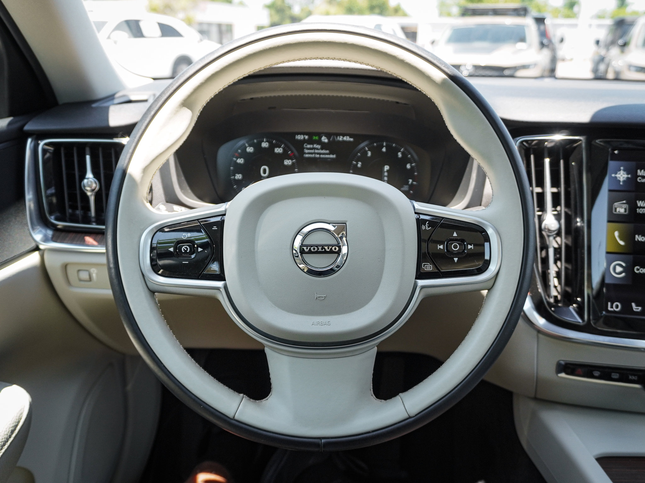 Used 2021 Volvo S60 T5 Momentum w/ Premium Package FWD image 18