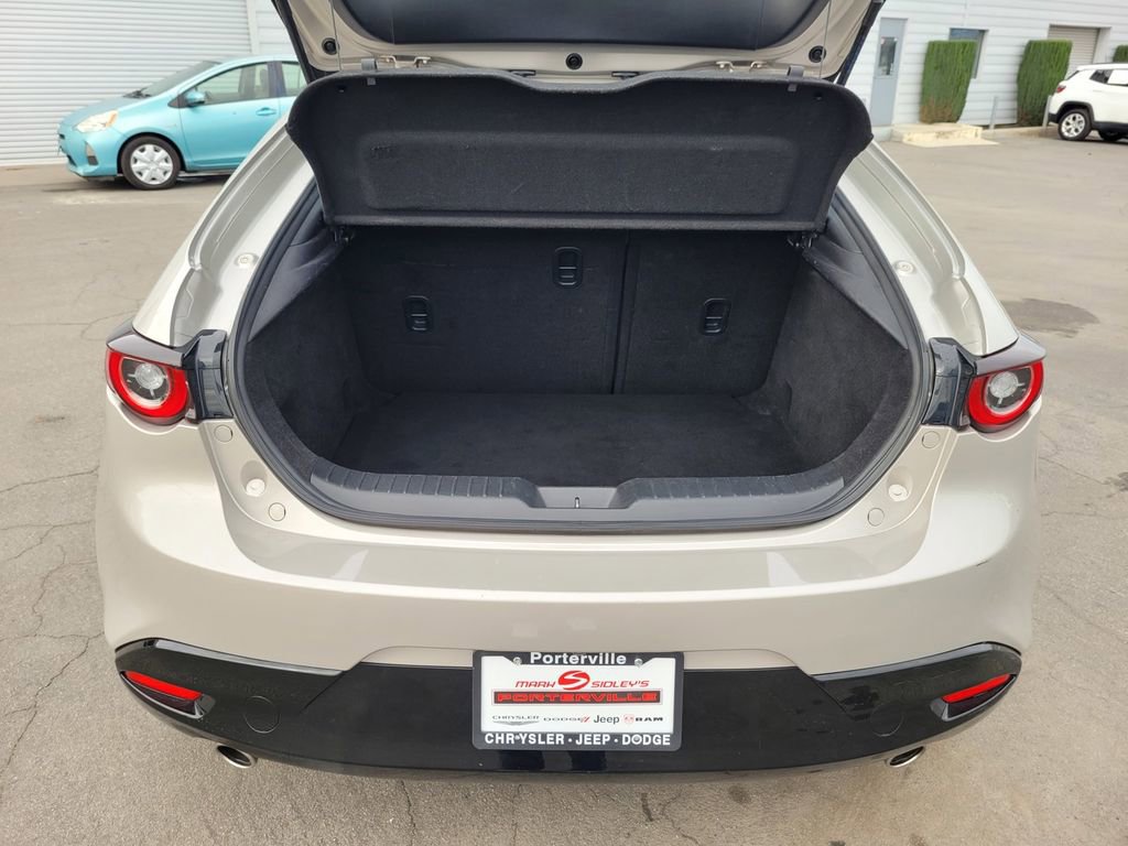 Used 2023 MAZDA MAZDA3 s image 27