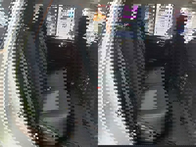 Used 2017 Nissan Pathfinder SV image 21