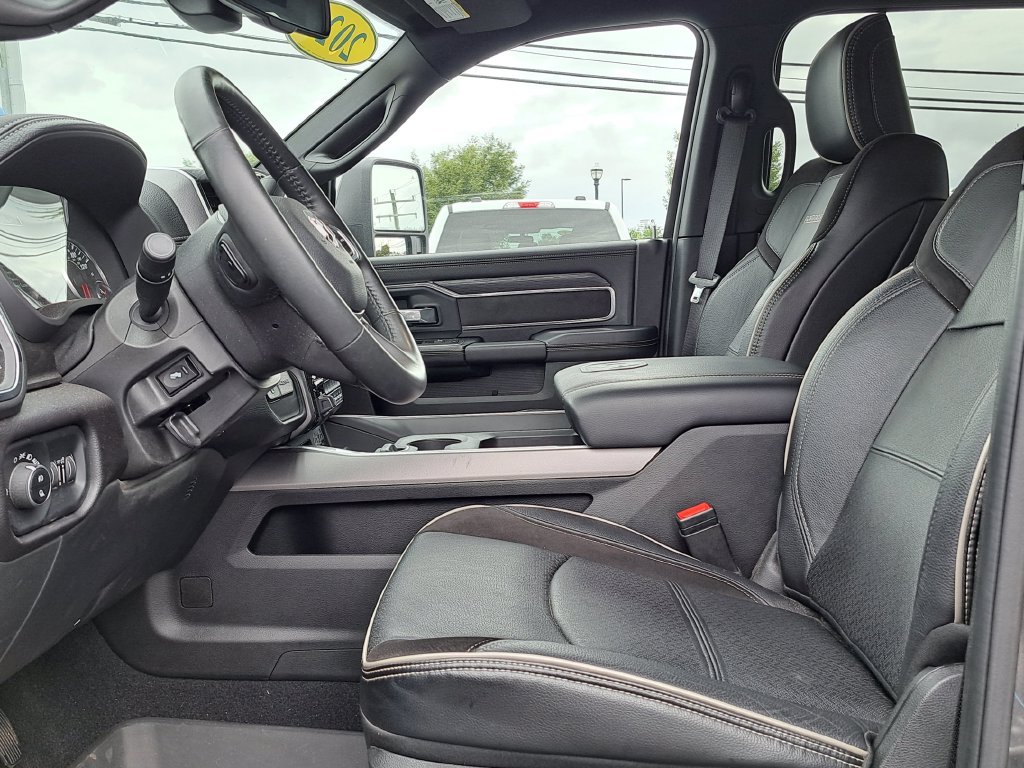 Used 2024 RAM 3500 Laramie w/ Night Edition AWD/4WD image 13