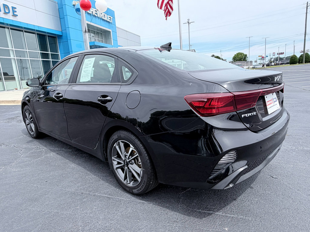 Used 2023 Kia Forte LXS w/ LXS Technology Package FWD image 7