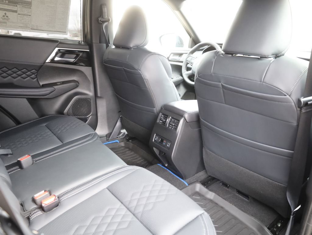 New 2025 Mitsubishi Outlander SEL Black Edition image 20