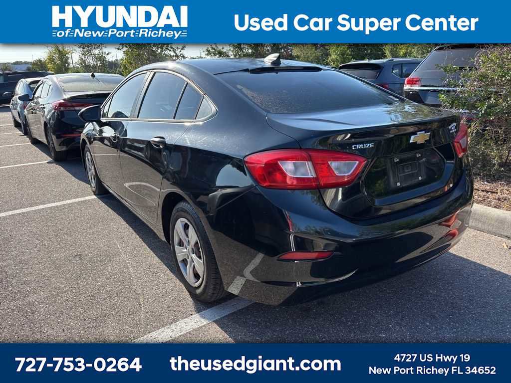 Used 2016 Chevrolet Cruze LS FWD image 2