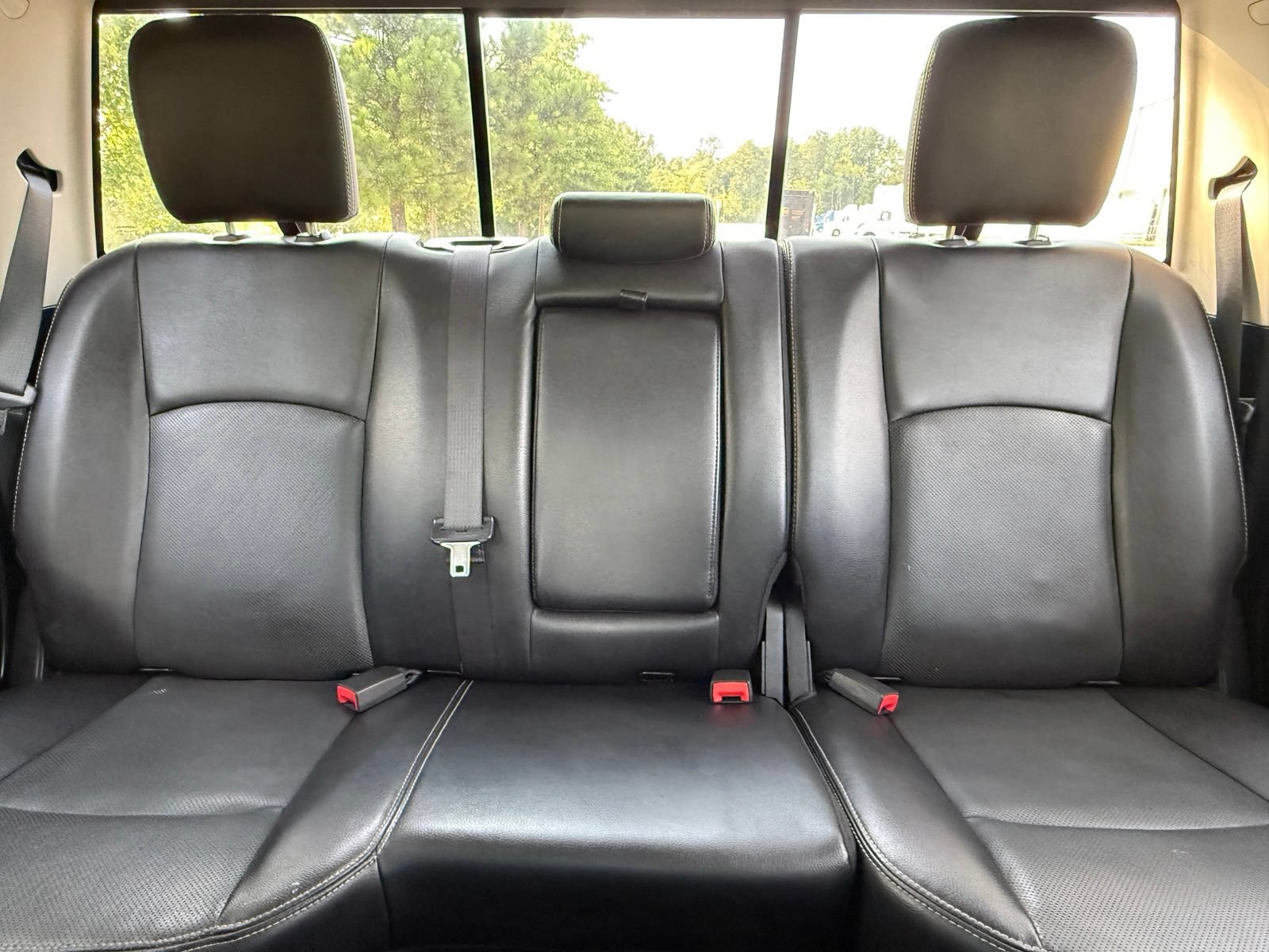 Used 2016 RAM 1500 Laramie AWD/4WD image 39