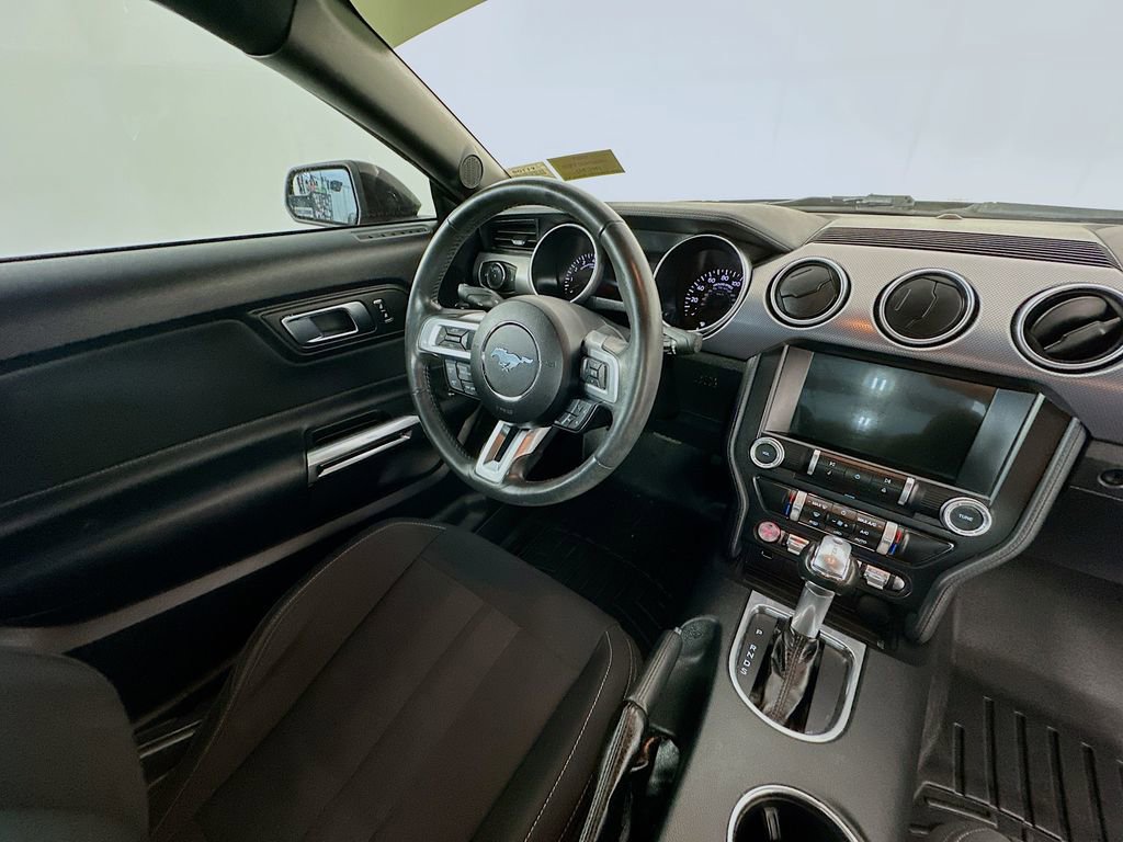 Used 2018 Ford Mustang Coupe w/ Equipment Group 101A RWD image 9