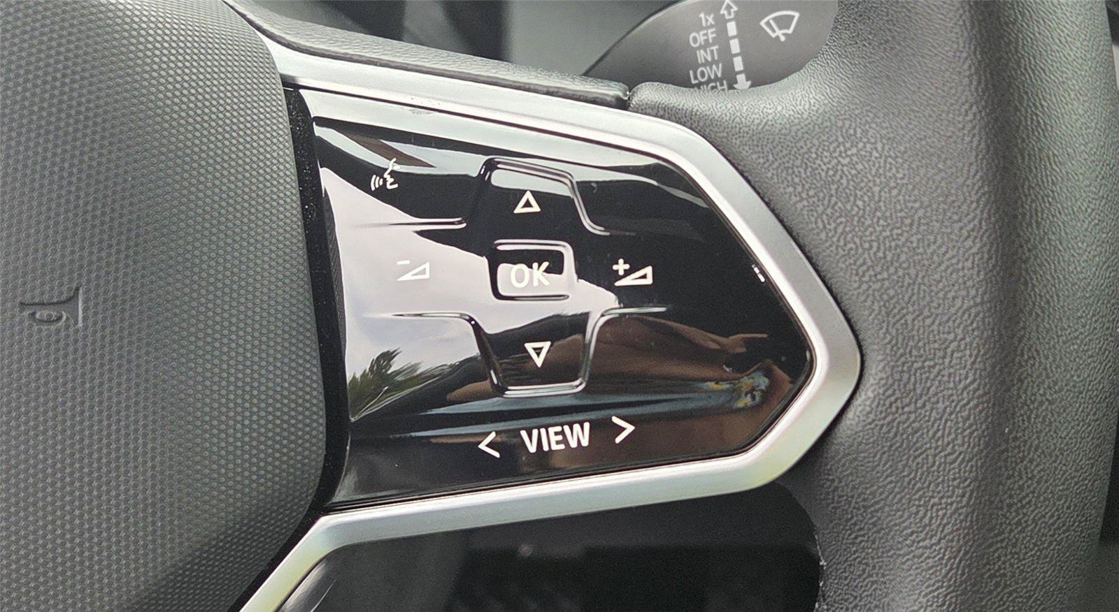 Certified 2023 Volkswagen ID.4 Pro AWD/4WD image 19