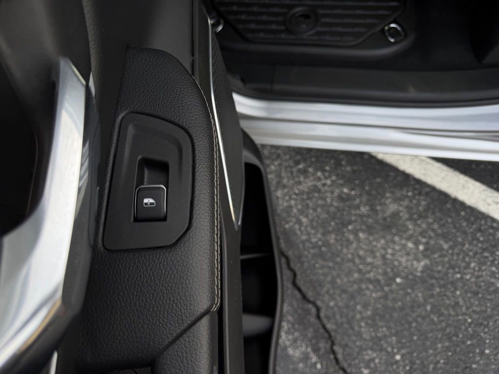 Used 2025 RAM 1500 Laramie image 19