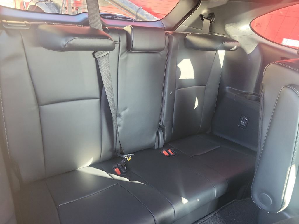 Used 2026 Toyota Highlander XSE image 32