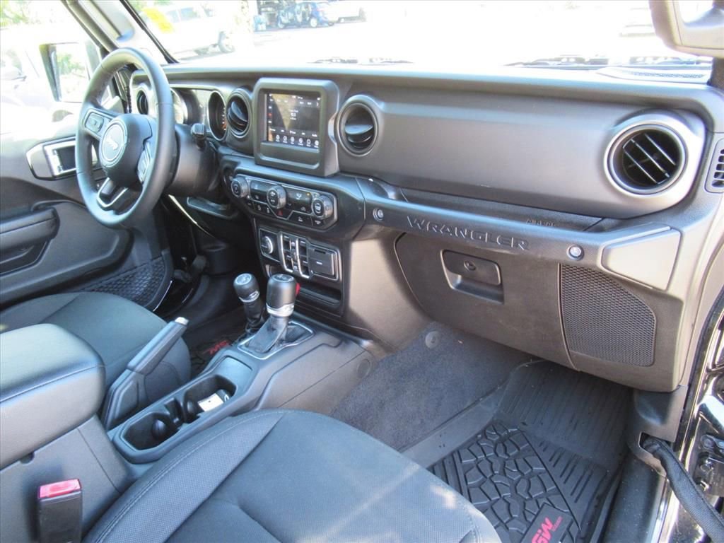 Used 2022 Jeep Wrangler Unlimited Sport image 10