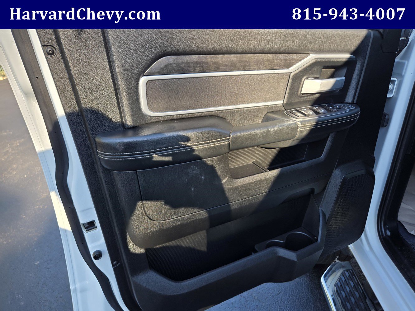 Used 2024 RAM 3500 Big Horn image 33