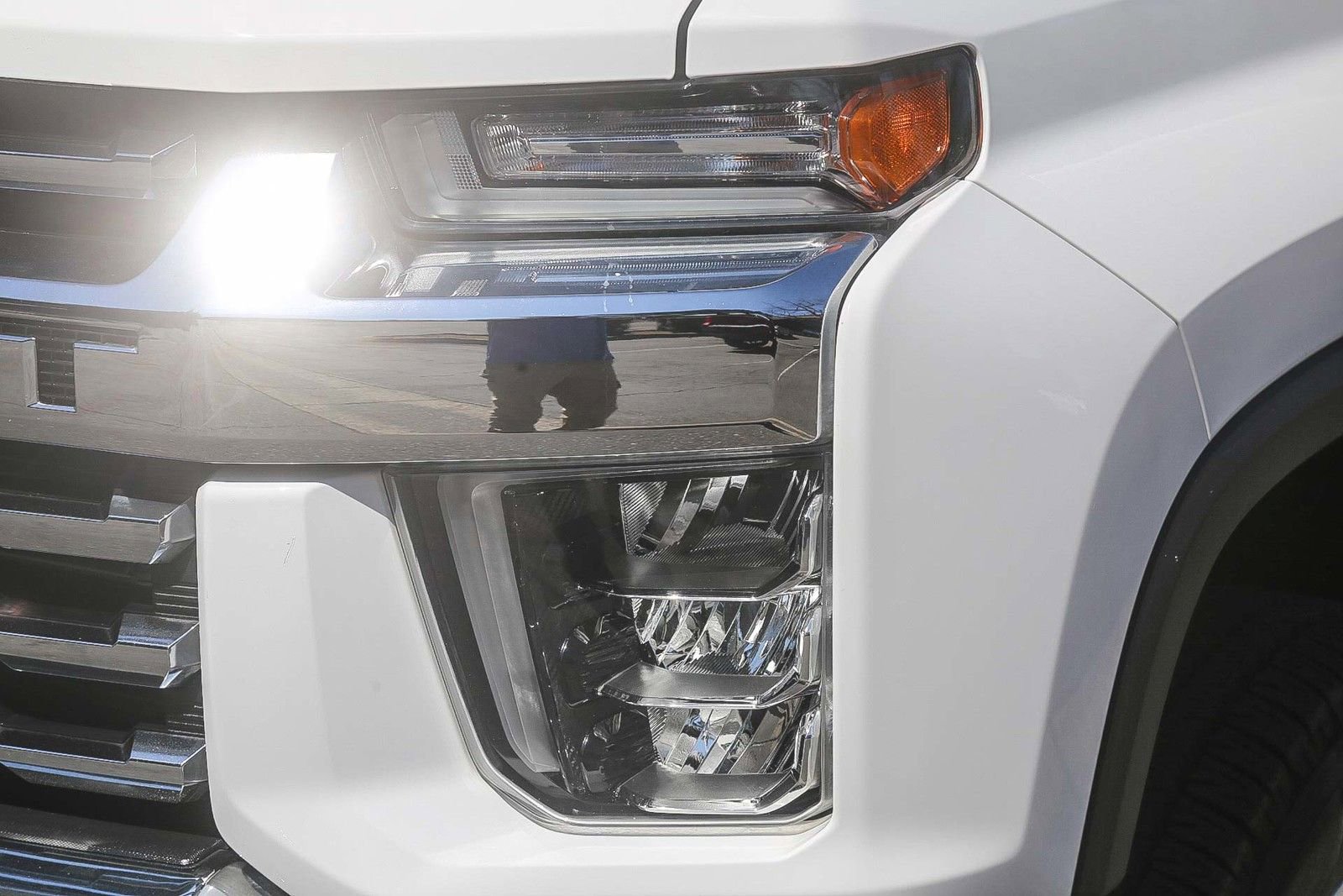 Used 2023 Chevrolet Silverado 2500 LTZ AWD/4WD image 7