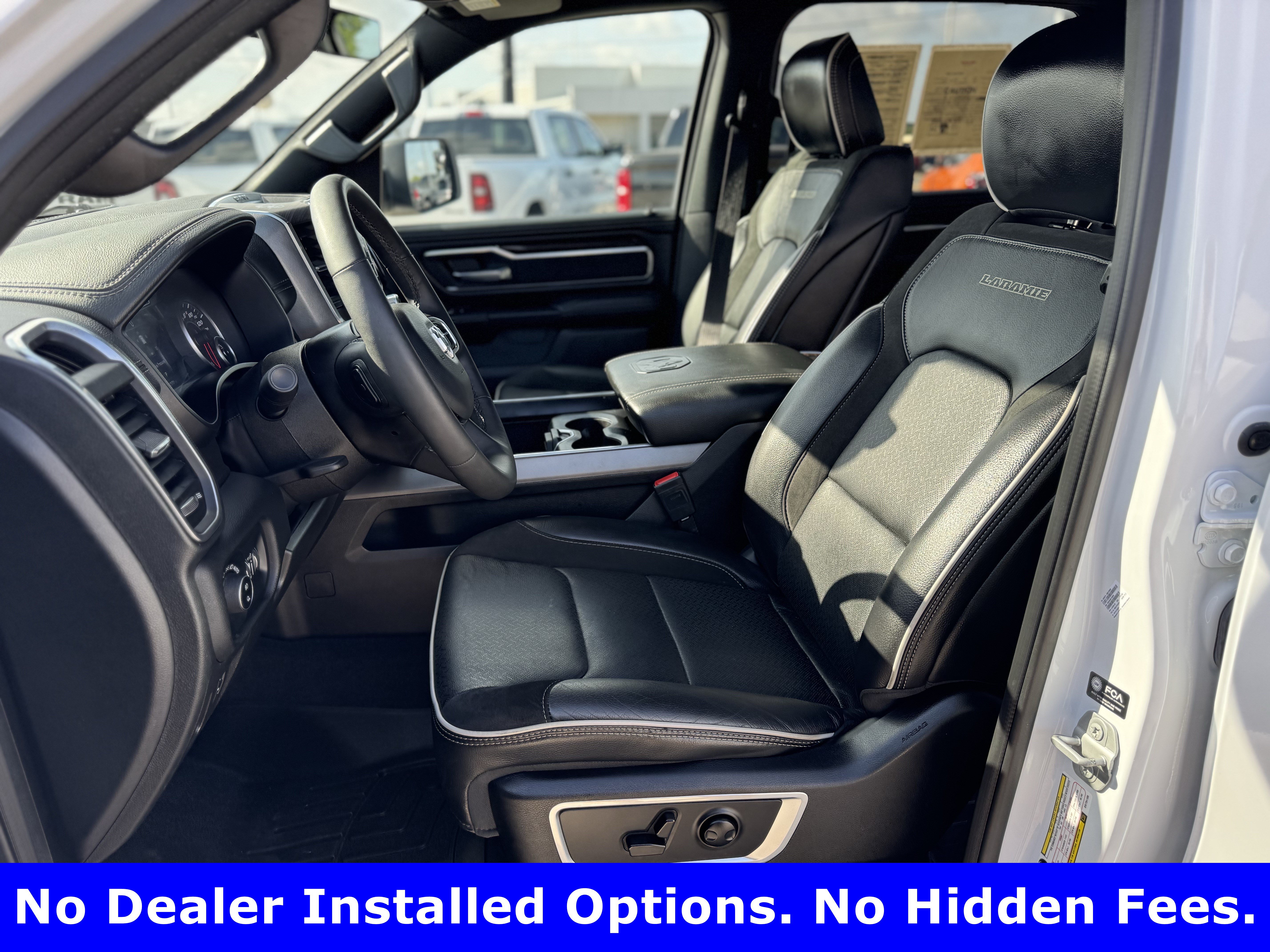 Used 2025 RAM 1500 Laramie w/ Sport Appearance Package AWD/4WD image 22