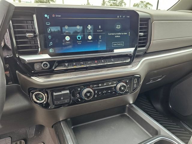 Used 2024 Chevrolet Silverado 2500 LTZ w/ LTZ Convenience Package image 27