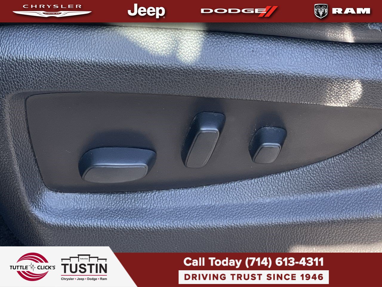Used 2017 Chevrolet Suburban LT w/ LT Signature Package AWD/4WD image 30