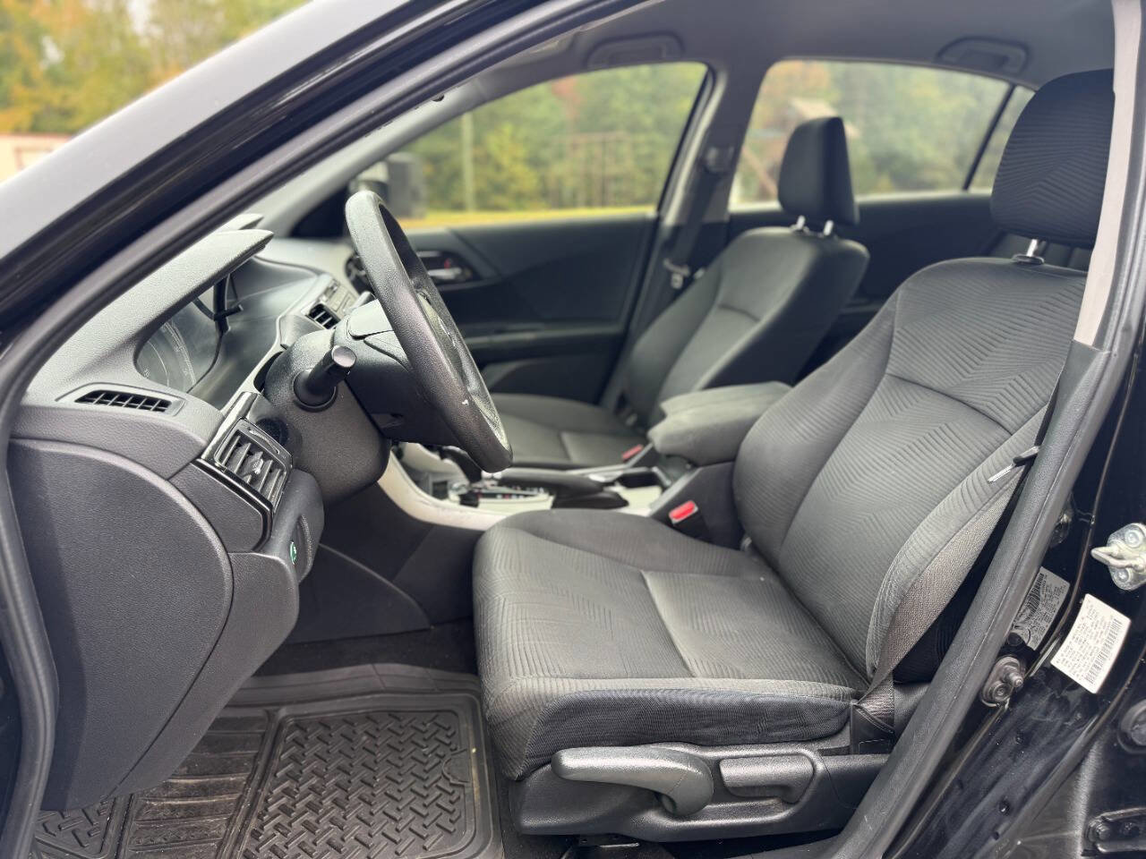 Used 2016 Honda Accord LX image 2