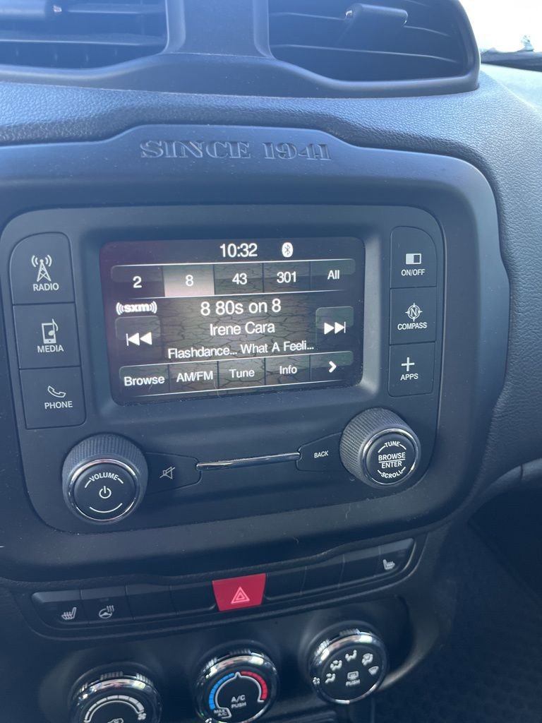 Used 2017 Jeep Renegade Altitude image 46