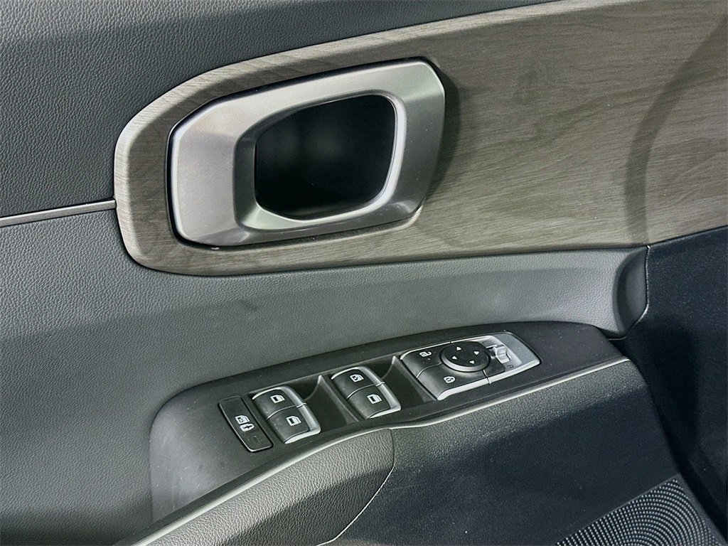 Certified 2025 Kia Sorento X-Line EX image 22