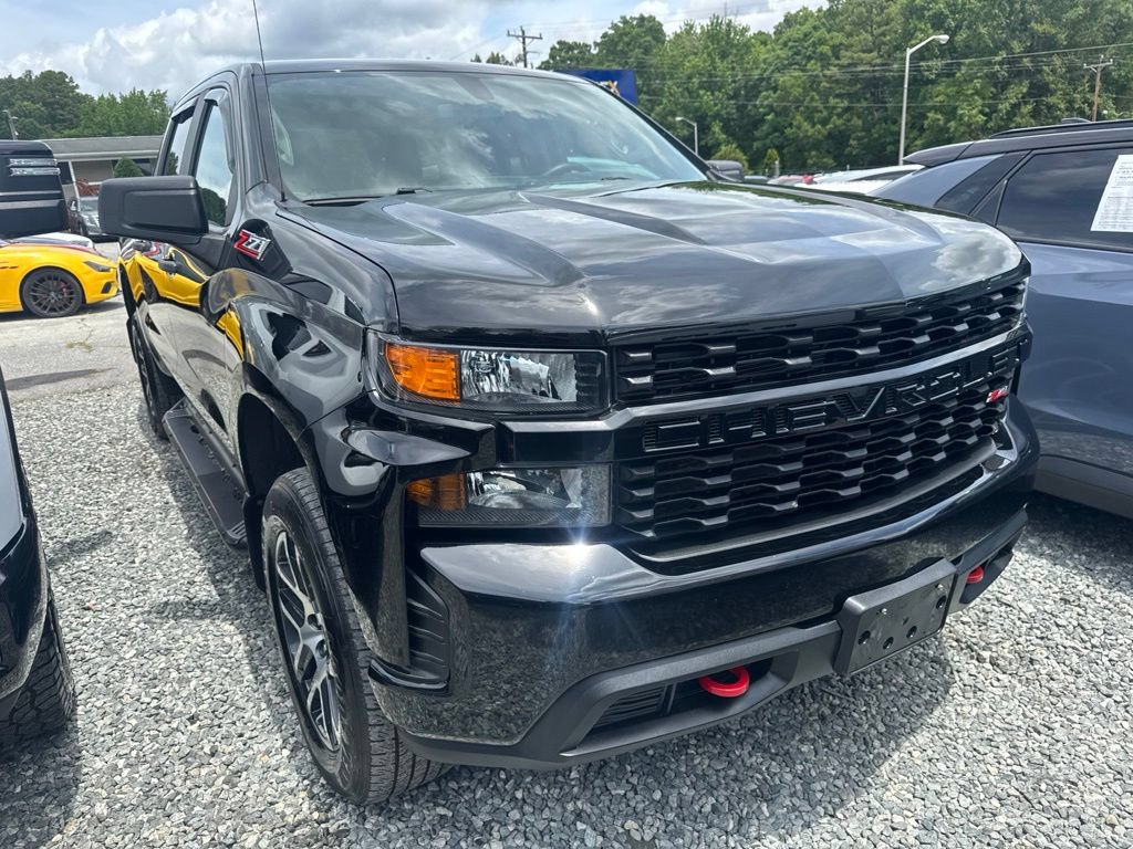 Used 2019 Chevrolet Silverado 1500 Custom Trail Boss w/ Custom Convenience Package AWD/4WD image 2