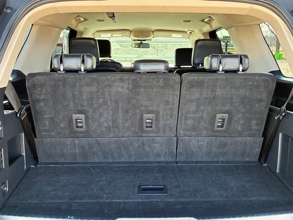 Used 2024 Ford Expedition XLT image 13