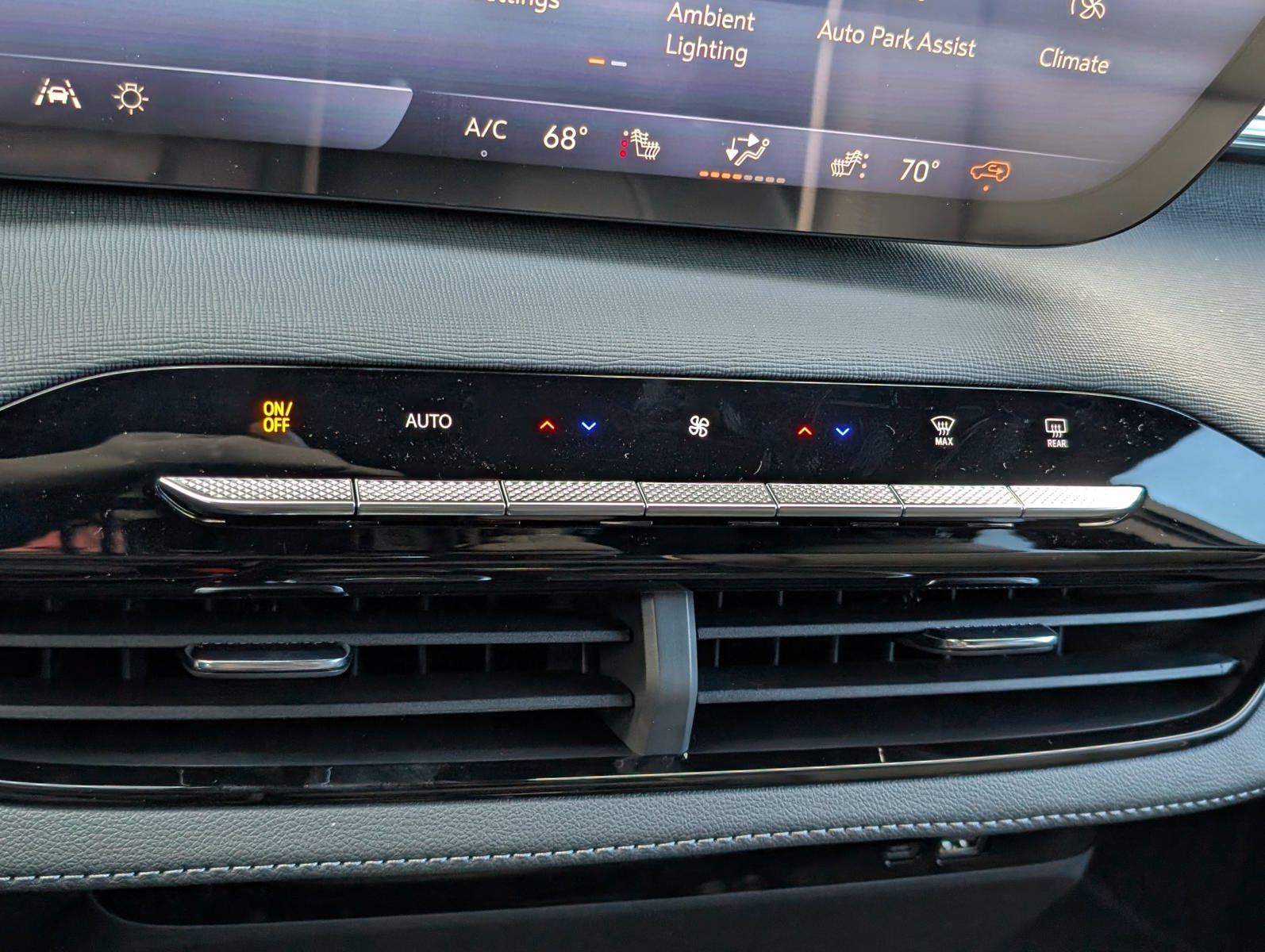 New 2026 Buick Enclave Sport Touring w/ Super Cruise Package image 27