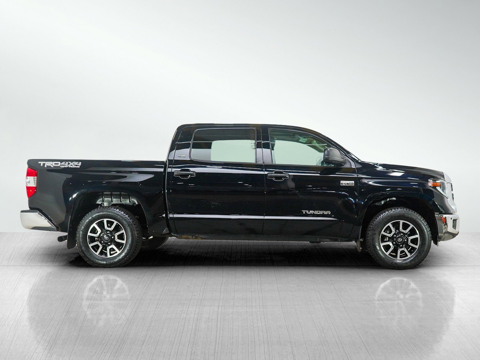 Used 2021 Toyota Tundra SR5 AWD/4WD image 6