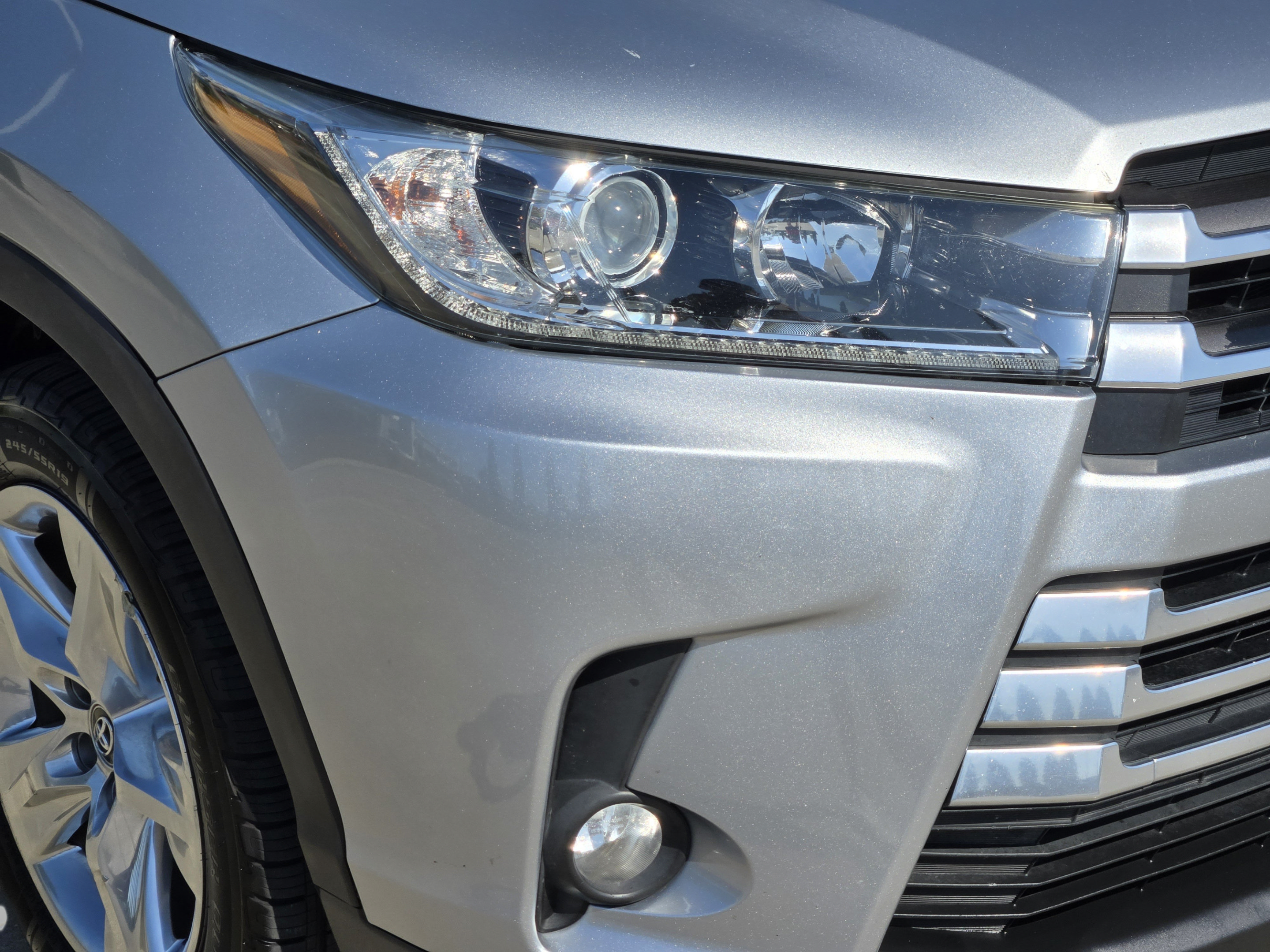 Used 2018 Toyota Highlander Limited FWD image 34