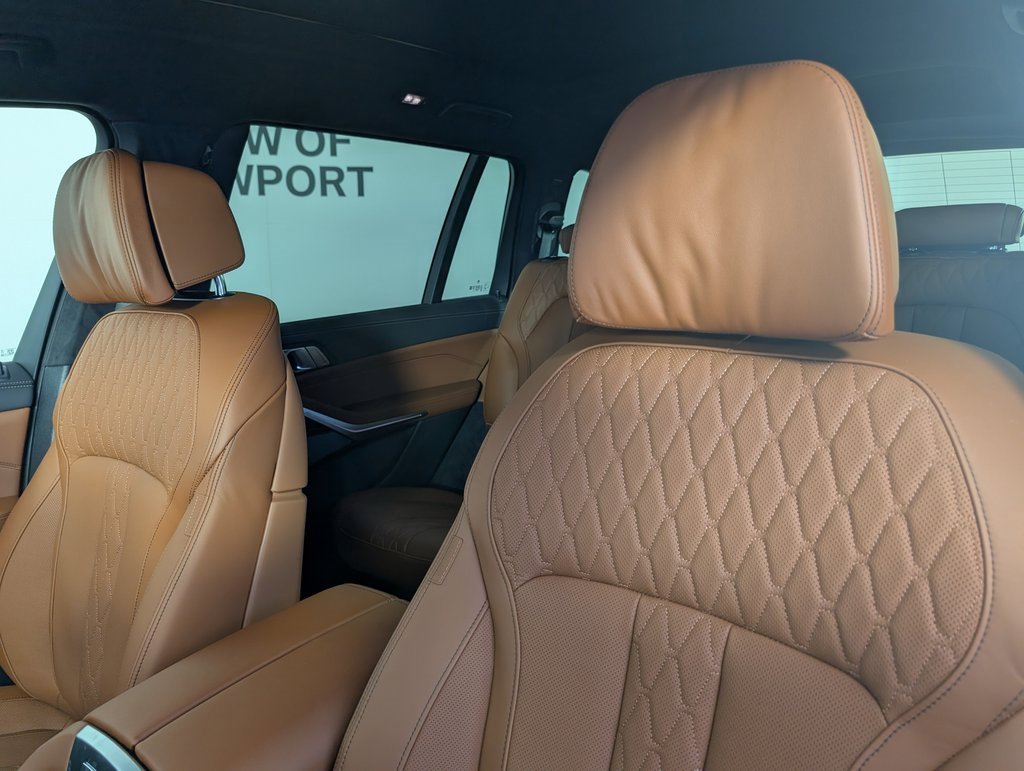 New 2026 BMW X7 M60i image 12