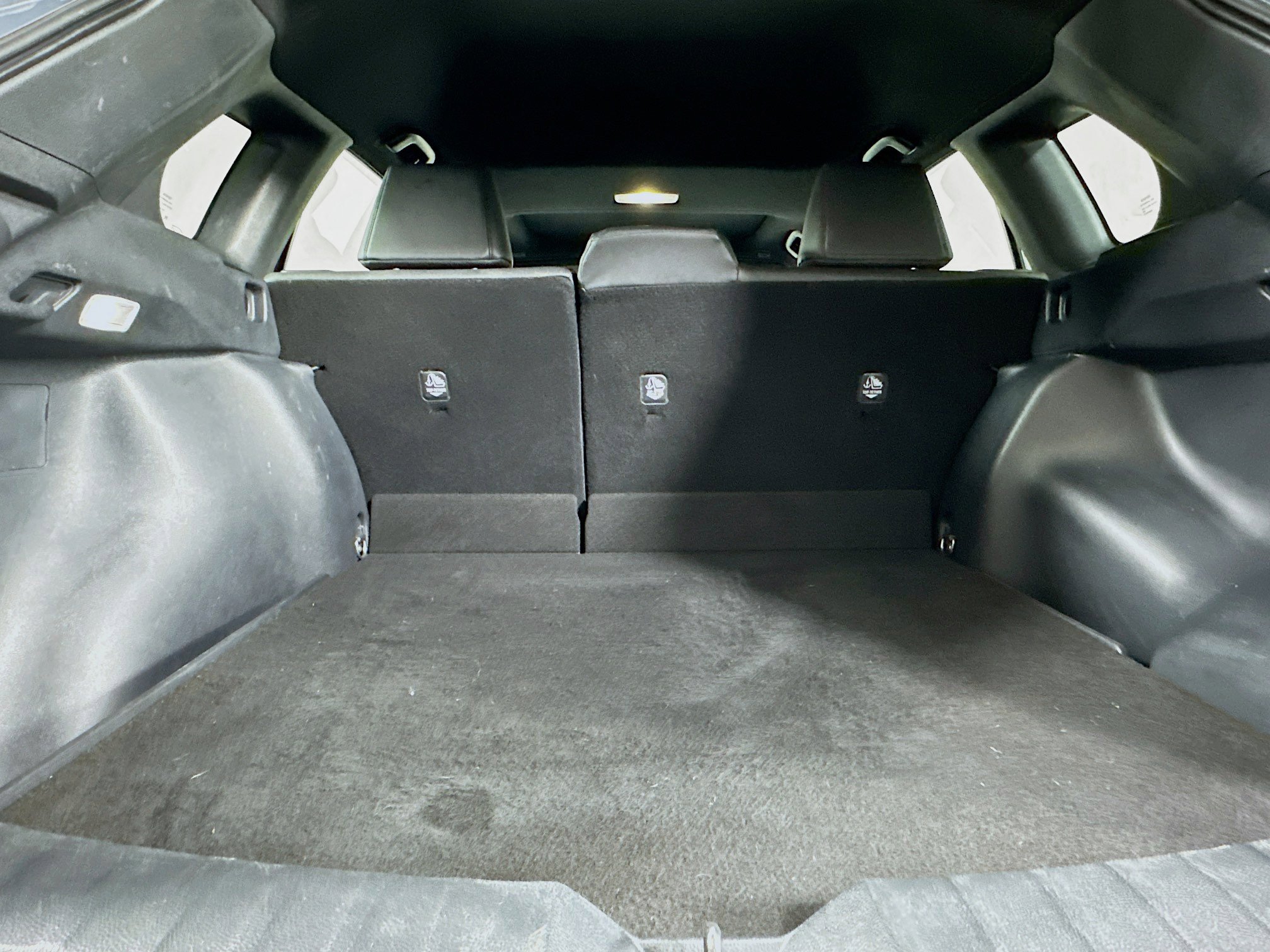 Used 2024 Toyota Corolla Cross XSE w/ Convenience Package image 29