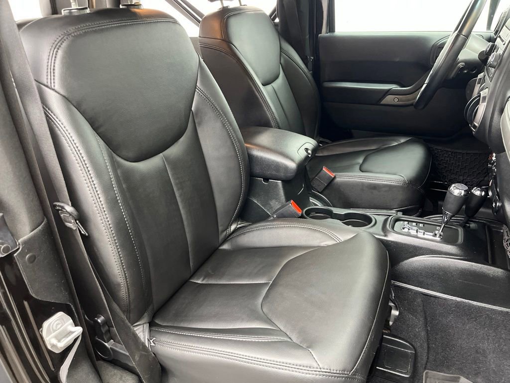 Used 2018 Jeep Wrangler Sport AWD/4WD image 21