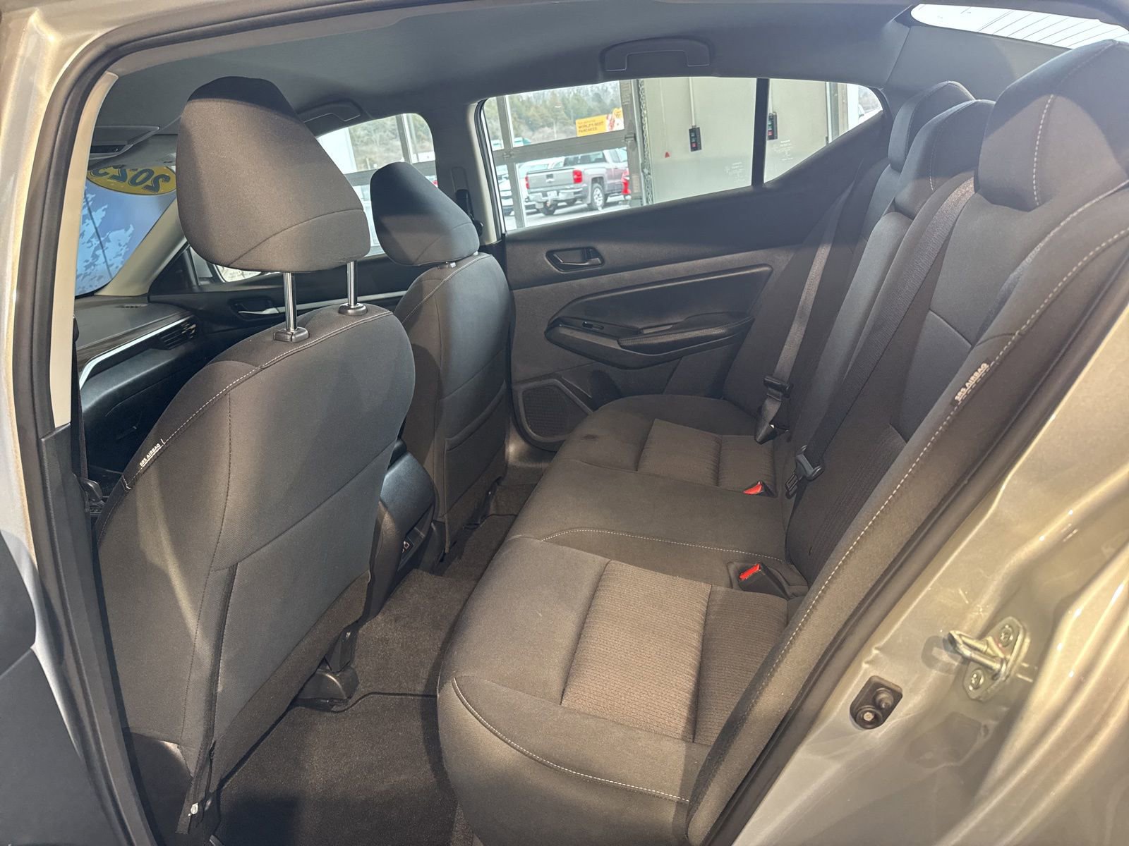 Used 2023 Nissan Altima 2.5 SV image 14