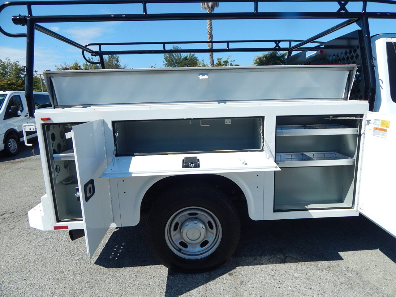 Used 2019 Ford F350 XL w/ Power Equipment Group RWD image 12