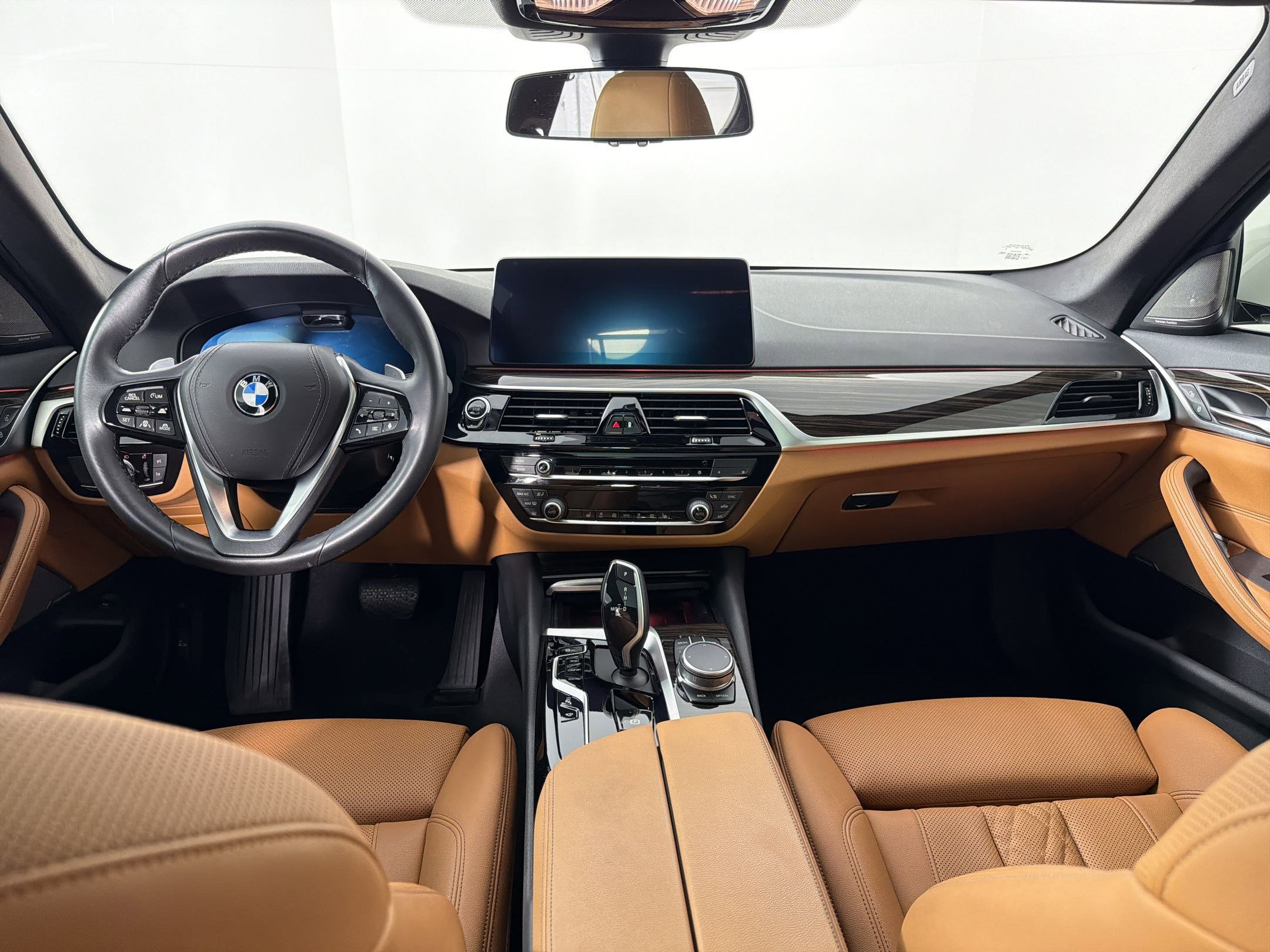 Used 2021 BMW 530i w/ Premium Package RWD image 18