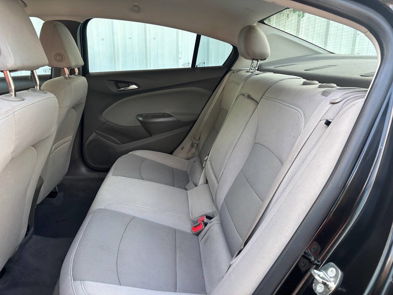 Used 2018 Chevrolet Cruze LT image 17
