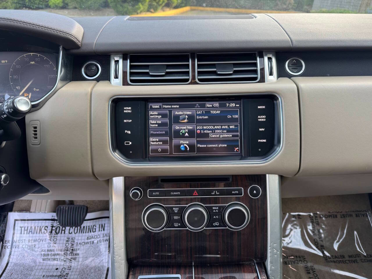 Used 2014 Land Rover Range Rover HSE image 19