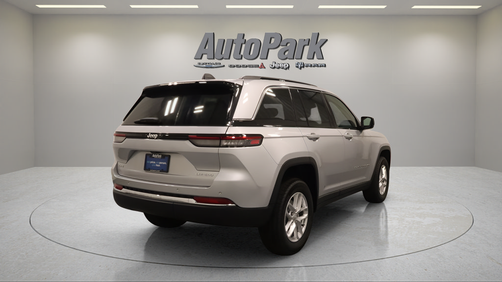 New 2026 Jeep Grand Cherokee Laredo X AWD/4WD image 9