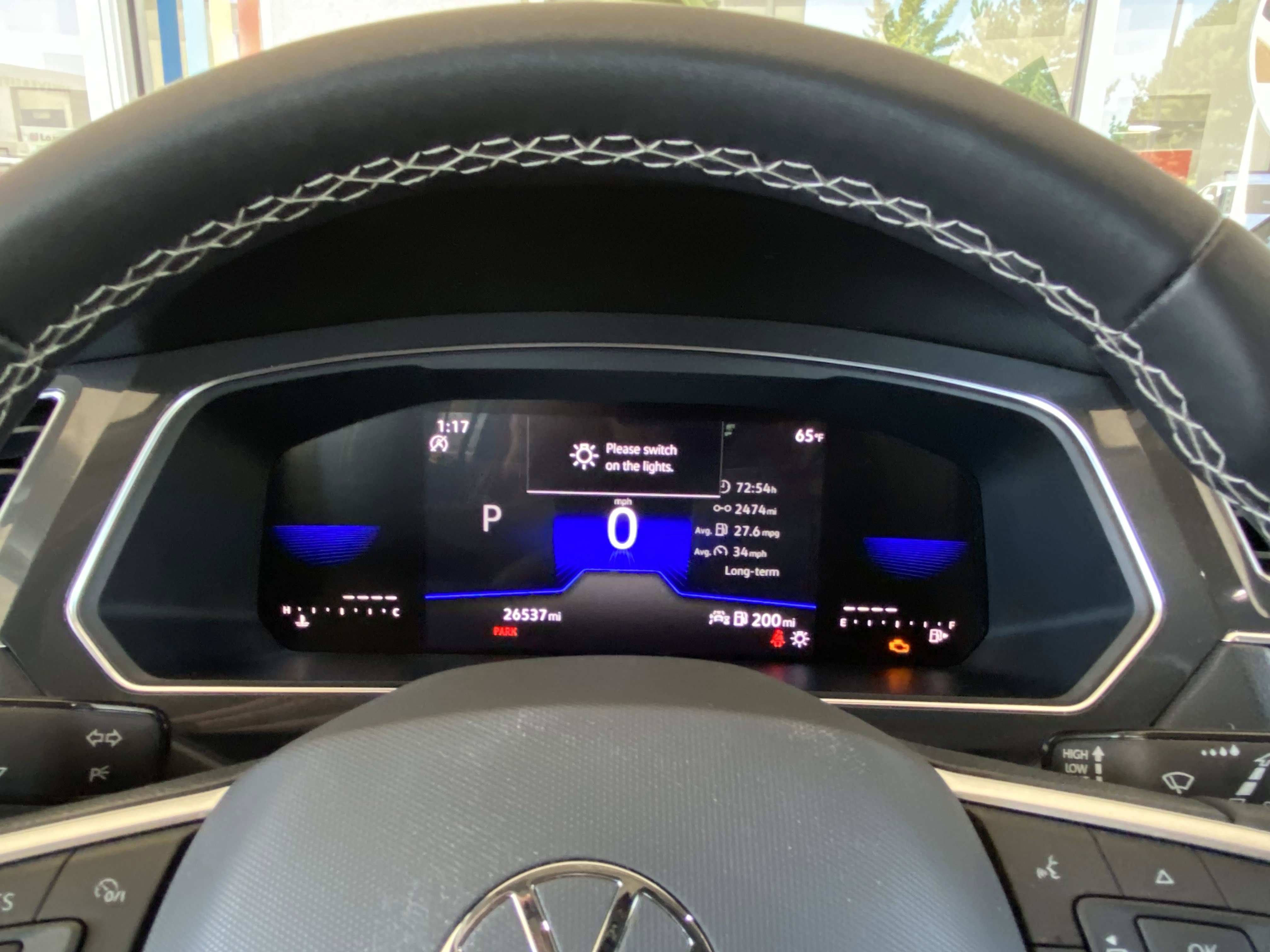 Used 2023 Volkswagen Tiguan SE w/ Panoramic Sunroof Package image 23