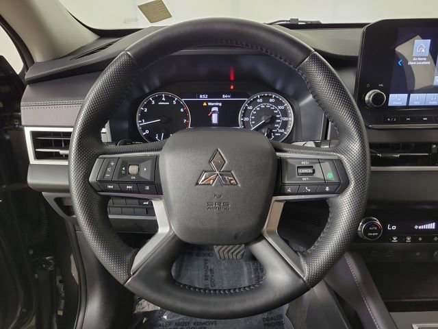 Used 2024 Mitsubishi Outlander SE image 26